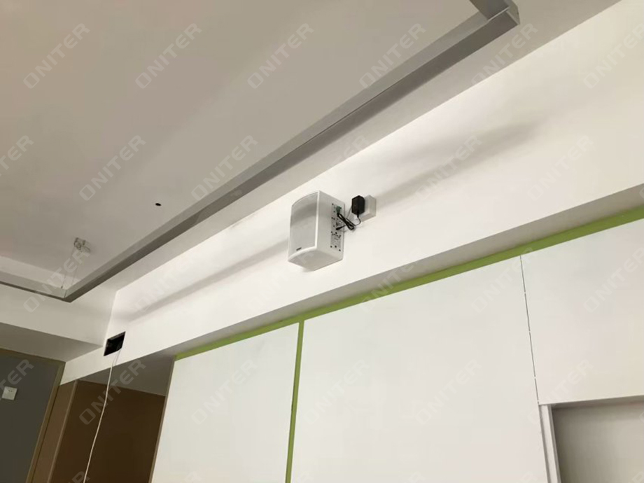 教室內的IP音箱.jpg