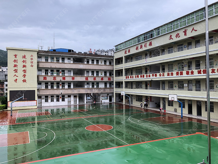 籃球場(chǎng).jpg