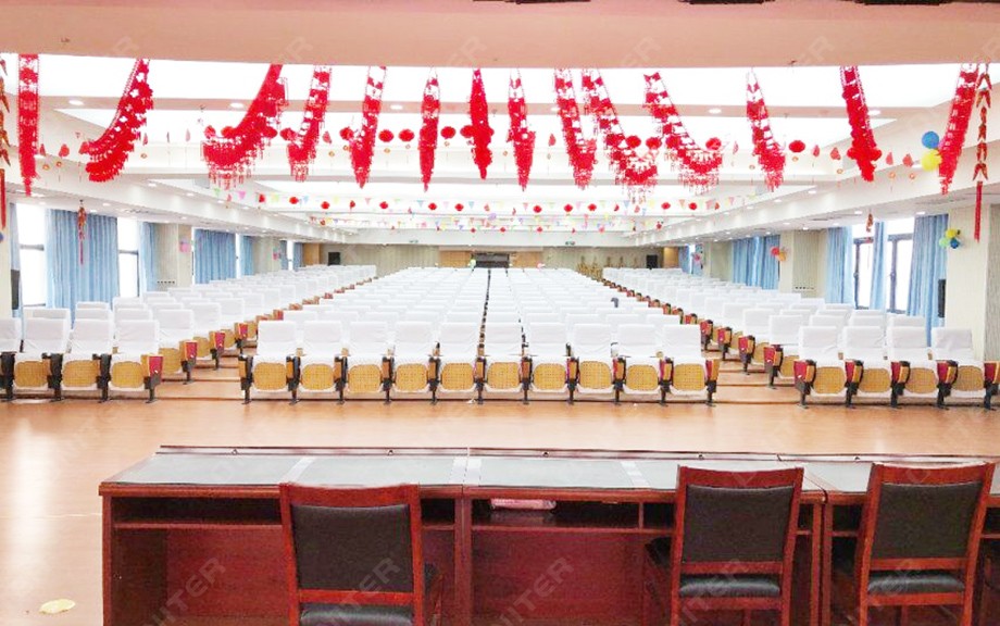 7、報告廳座位實拍.jpg