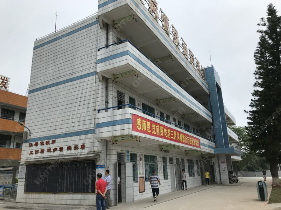 ONITER室外防水音柱實拍圖2.jpg