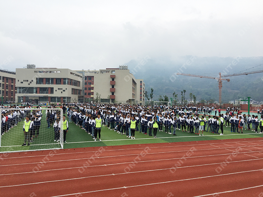 第一中學(xué)運(yùn)動場1.jpg